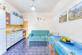 Room in Guest room - studio Apartment mono Glicine with Private Garden Torre Pali
